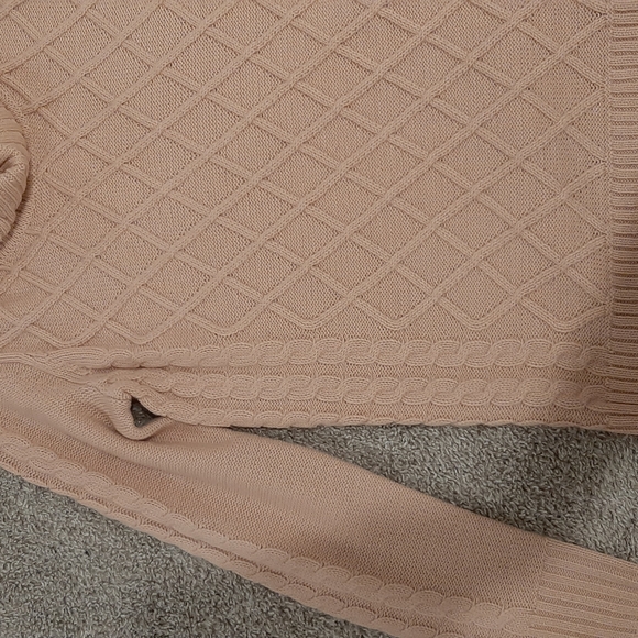 Calvin Klein Women's Light Pink Sweater - Picture 7 of 11
